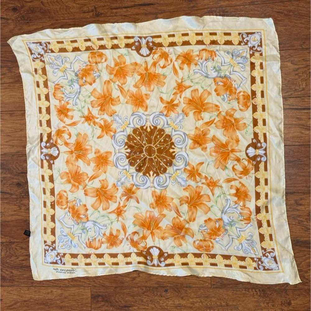 Francois 1er PIERRE BALMAIN PARIS Luxurious VTG Square Polyester Scarf 29"X 29"